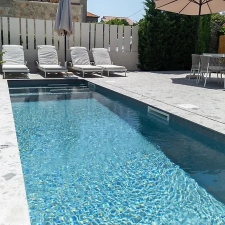 Delta House - Alfa Lägenhet