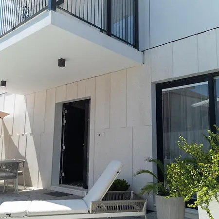 Delta House - Alfa * Ζαντάρ